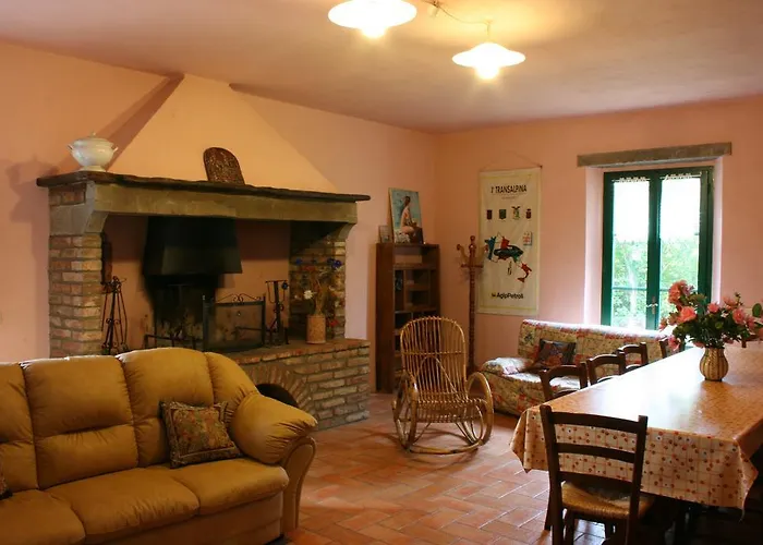 Cantagallo Villa Cortona